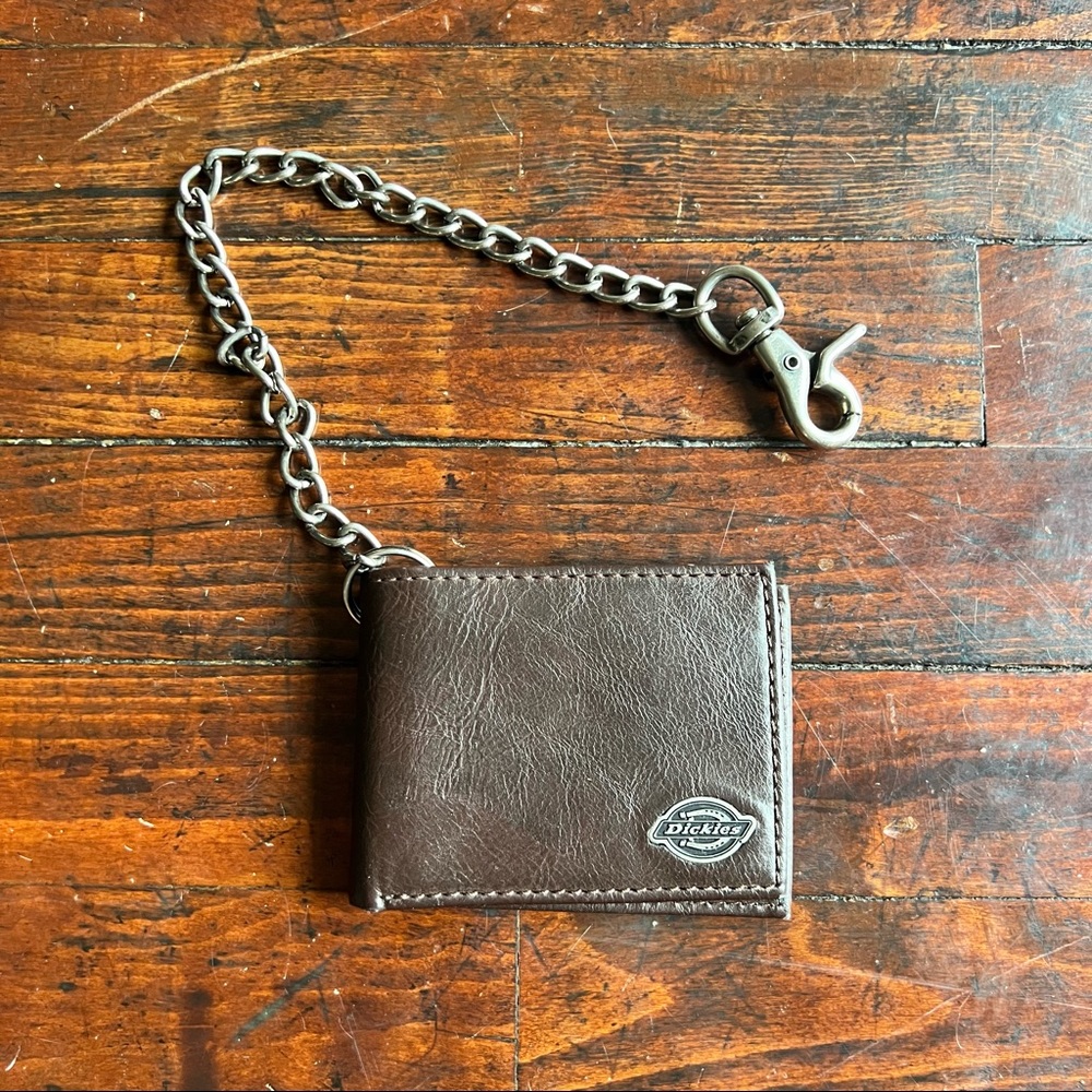 Dickies Bi-fold Chain Wallet